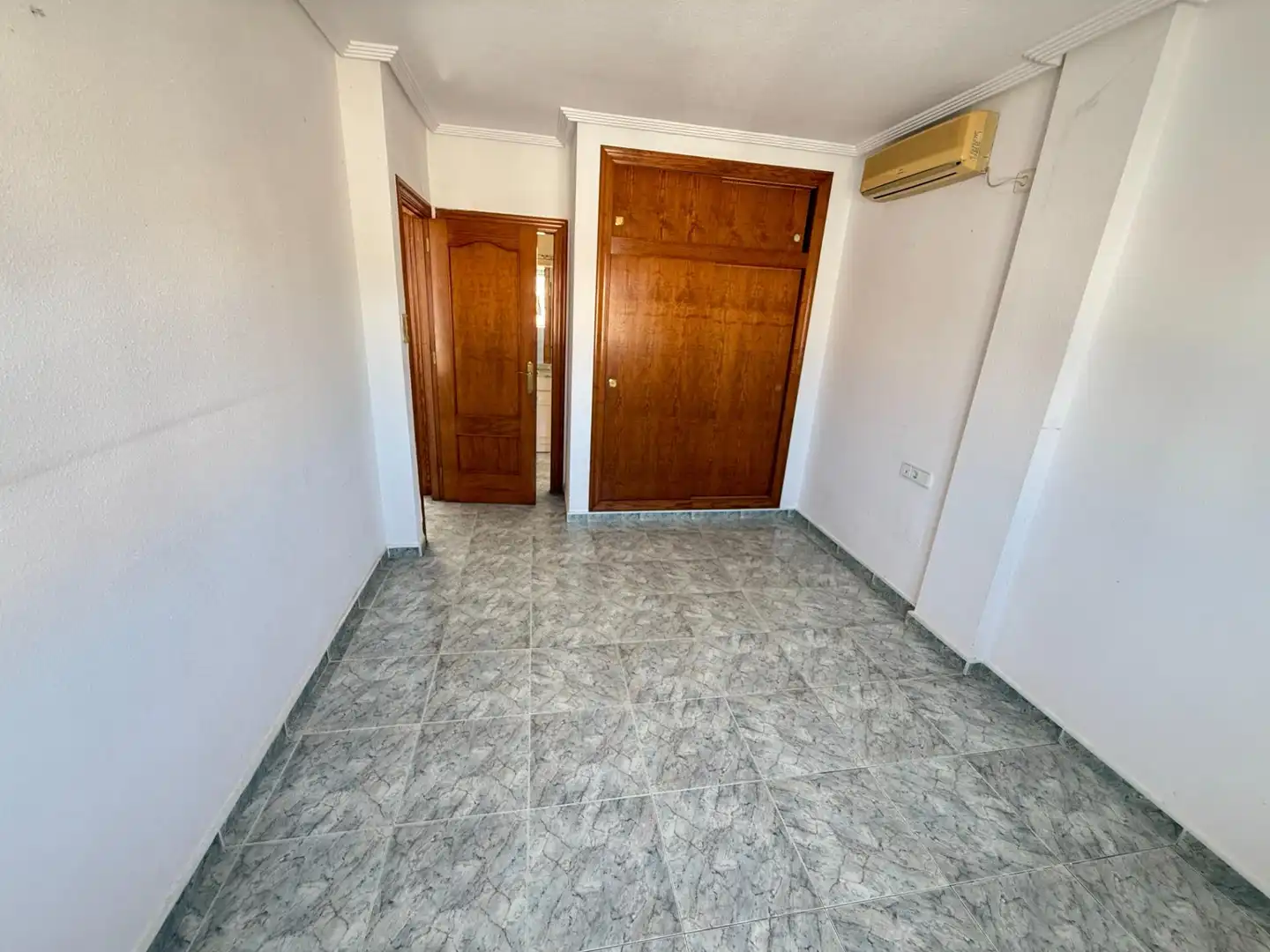 Casa o xalet en venda en San Miguel de Salinas amb Jardí privat i Piscina comunitària