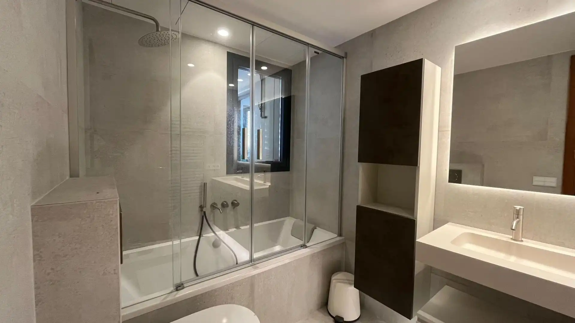 Piso con terraza en venta en Calle Baró de Pinopar 14, imagen 24