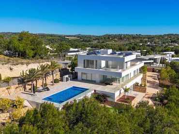 Chalet con piscina en venta en Orihuela Costa