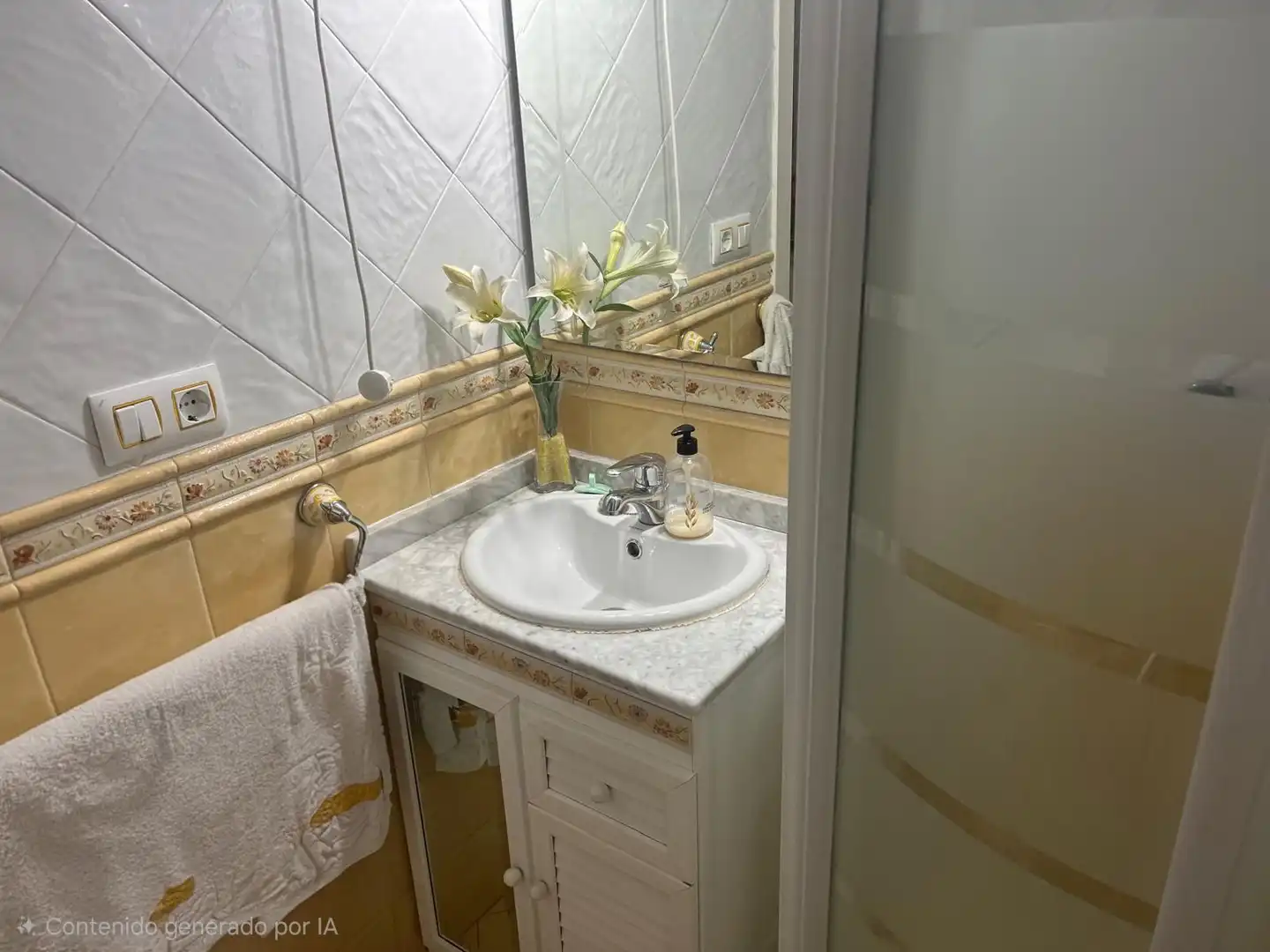 Baño de Casa adosada en venta en Dos Hermanas con Terraza y Amueblado