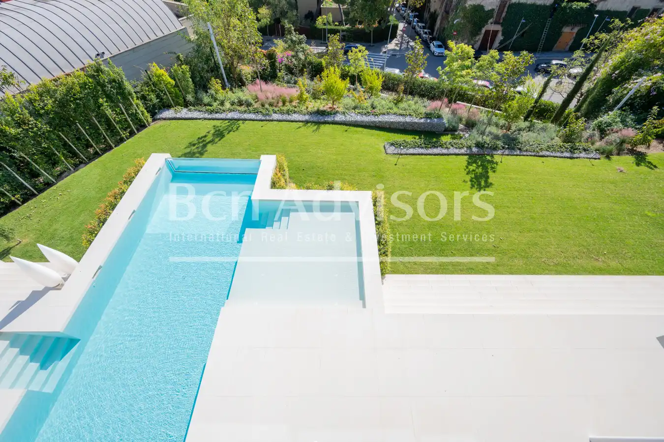 Jardín de Casa o chalet en venta en Barcelona con Aire acondicionado, Calefacción y Jardín privado