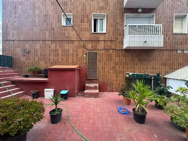 Terraza de Local en venta en Calella con Terraza y Alarma