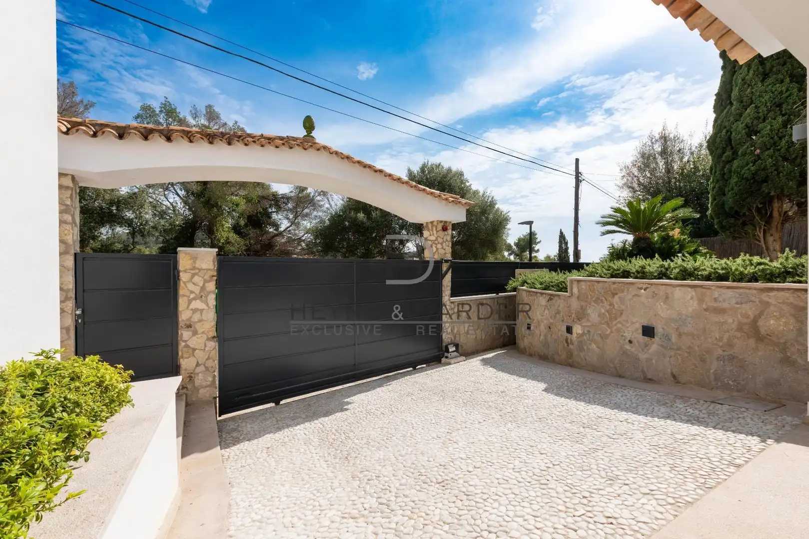 Vista exterior de Casa o chalet en venta en Calvià con Aire acondicionado, Jardín privado y Piscina