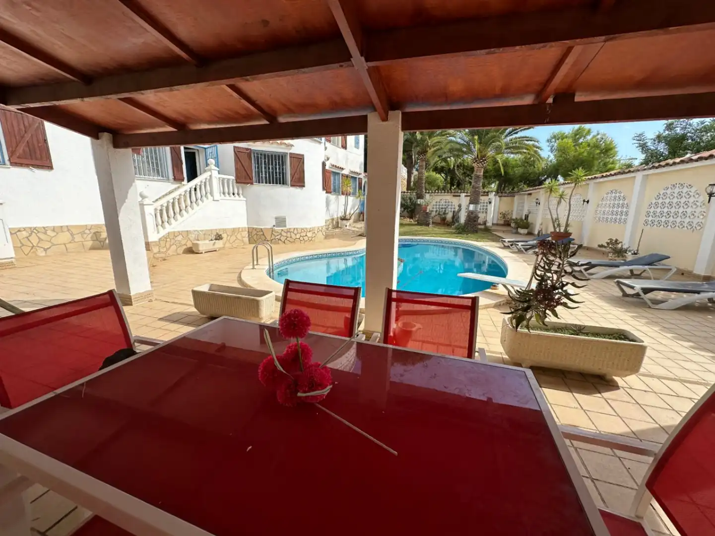 Vista exterior de Casa o xalet en venda en Alcalà de Xivert amb Aire condicionat, Calefacció i Jardí privat