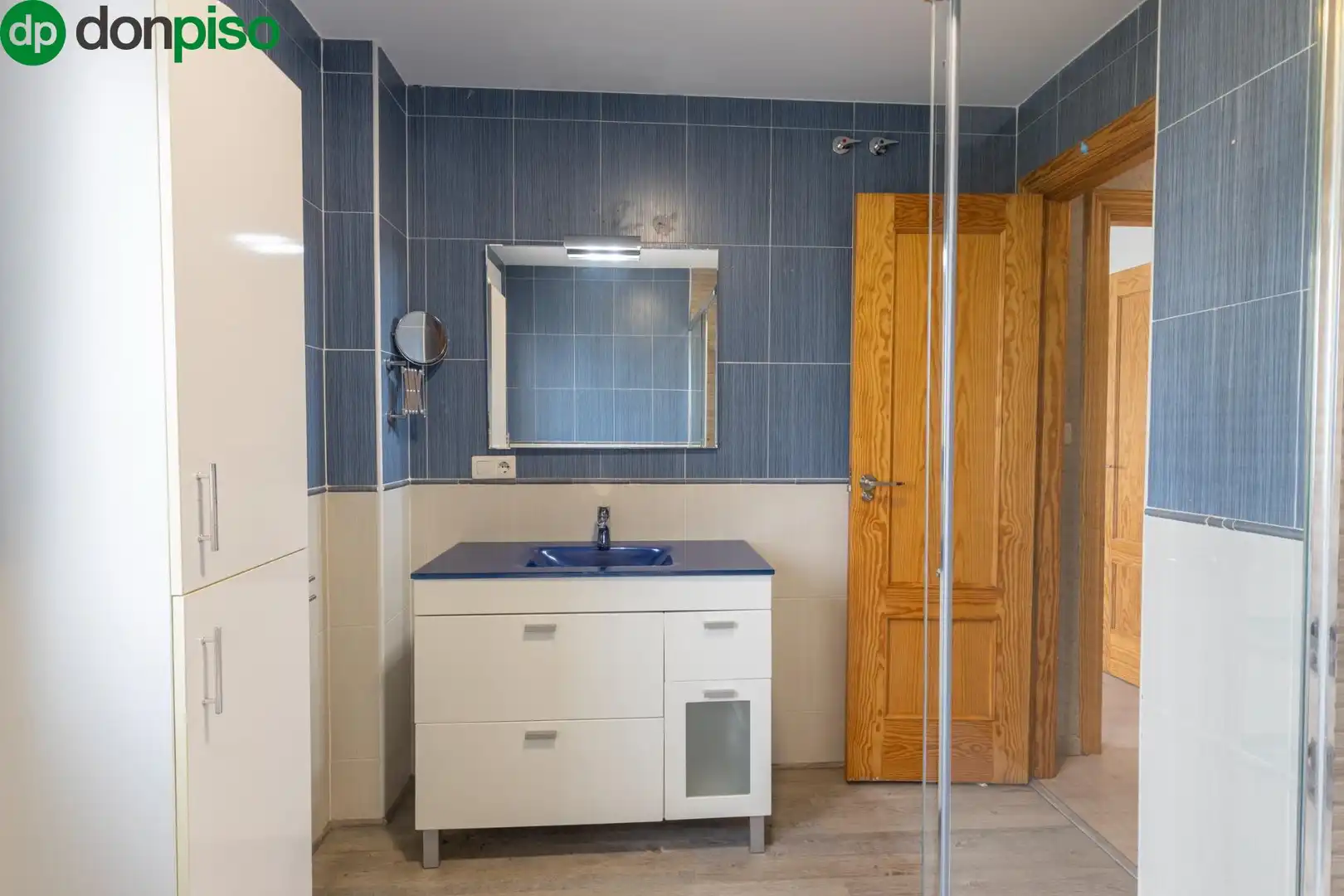 Bathroom of Detached homes for sale in Vegas del Genil