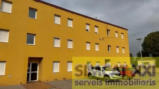Außenansicht von Wohnung zum Verkauf in Sant Pere Pescador mit Klimaanlage, Terrasse und Gemeinschaftspool