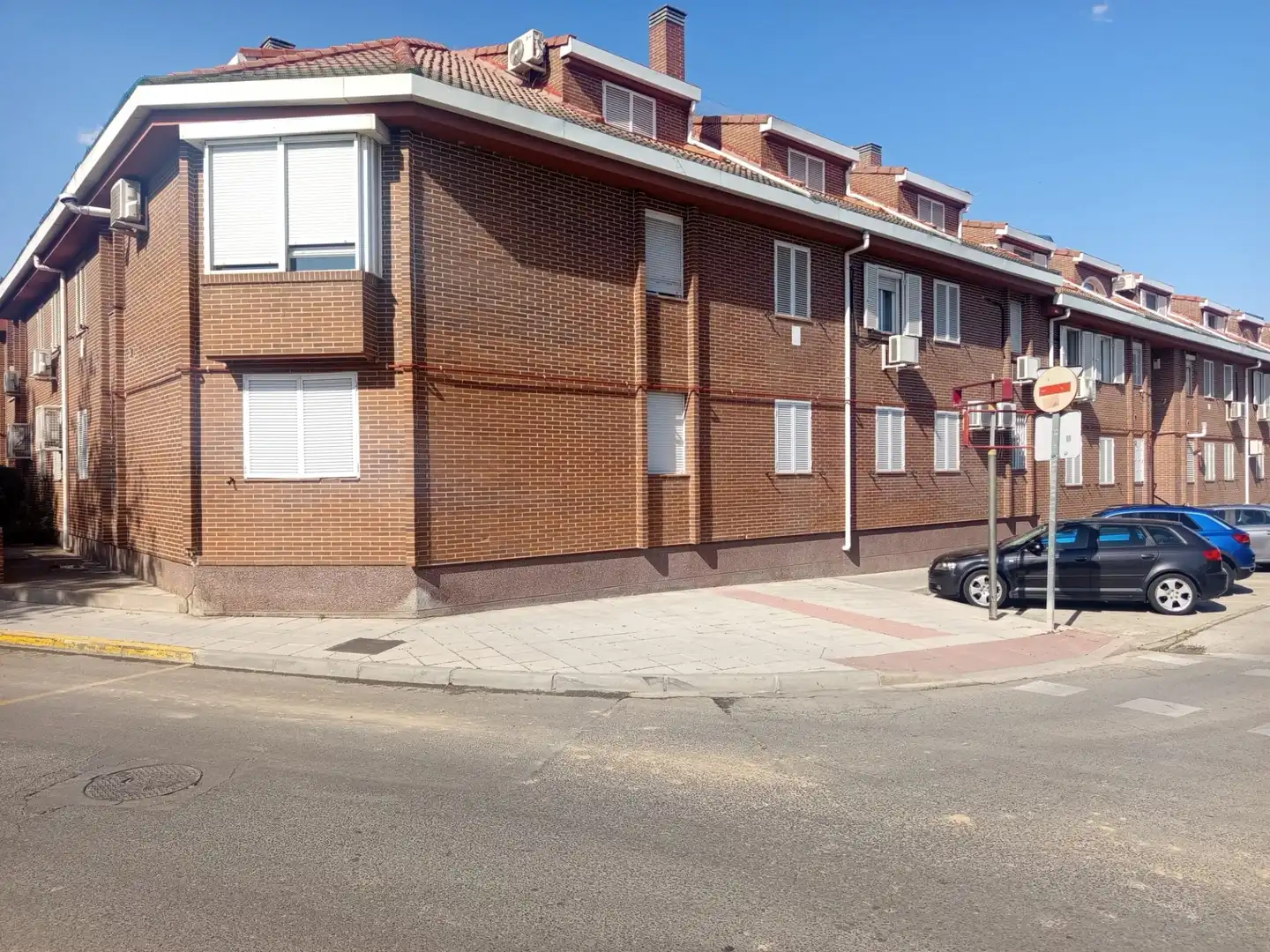 Vista exterior de Piso en venta en San Martín de la Vega con Aire acondicionado, Calefacción y Trastero