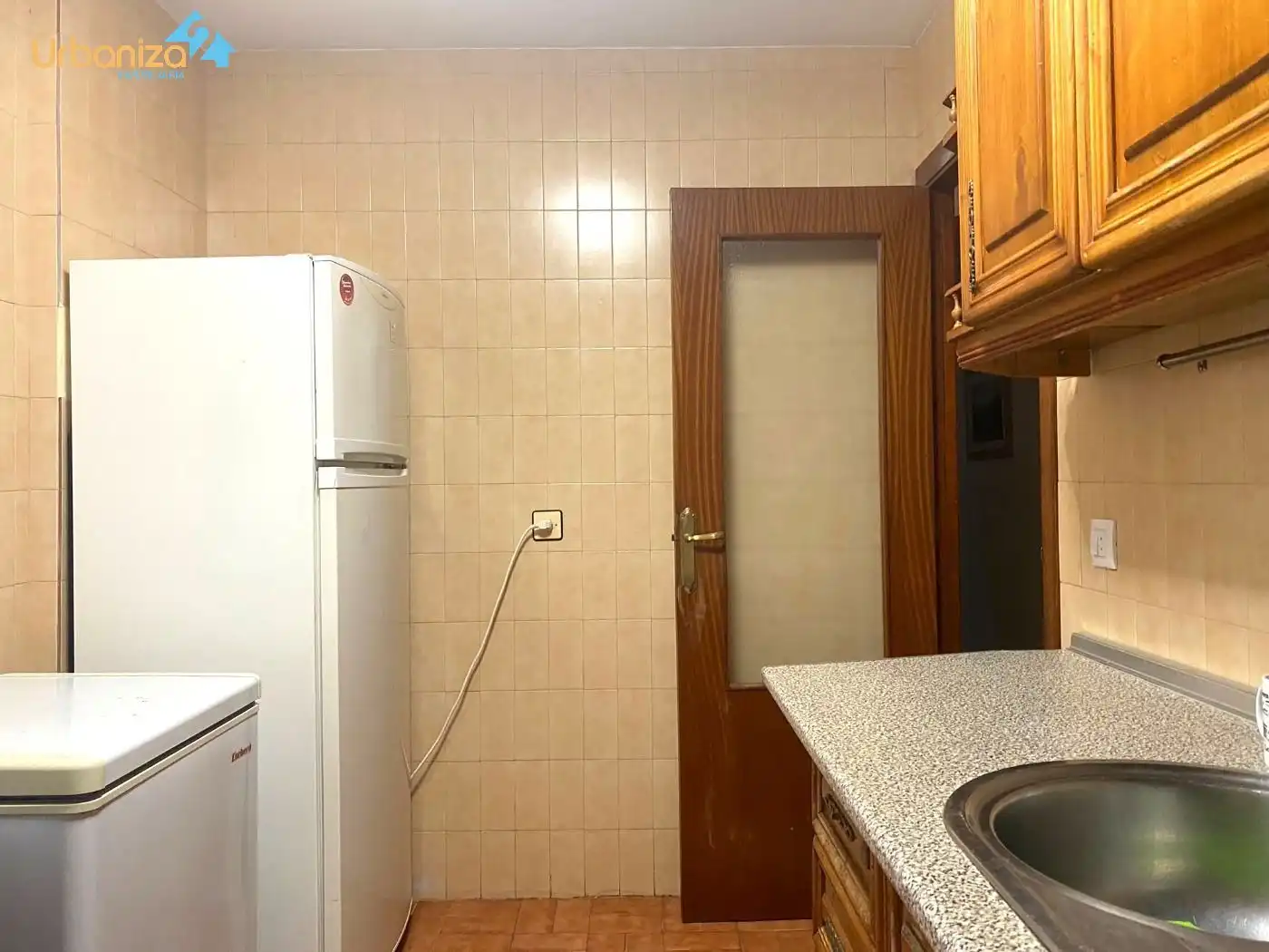 Flat for rent in Calle Antonio Pesini, Valdepasillas - La Paz - Huerta Rosales