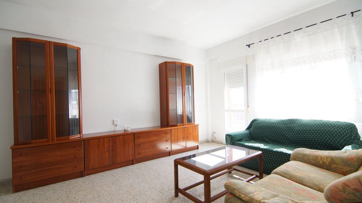 Living room of Flat to rent in Zamora Capital   with Heating, Terrace and Furnished