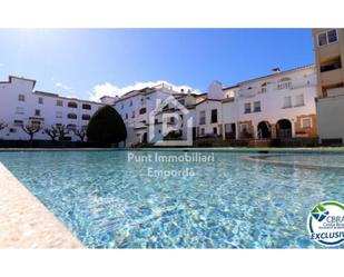 Vista exterior de Apartament en venda en Empuriabrava amb Aire condicionat, Calefacció i Terrassa