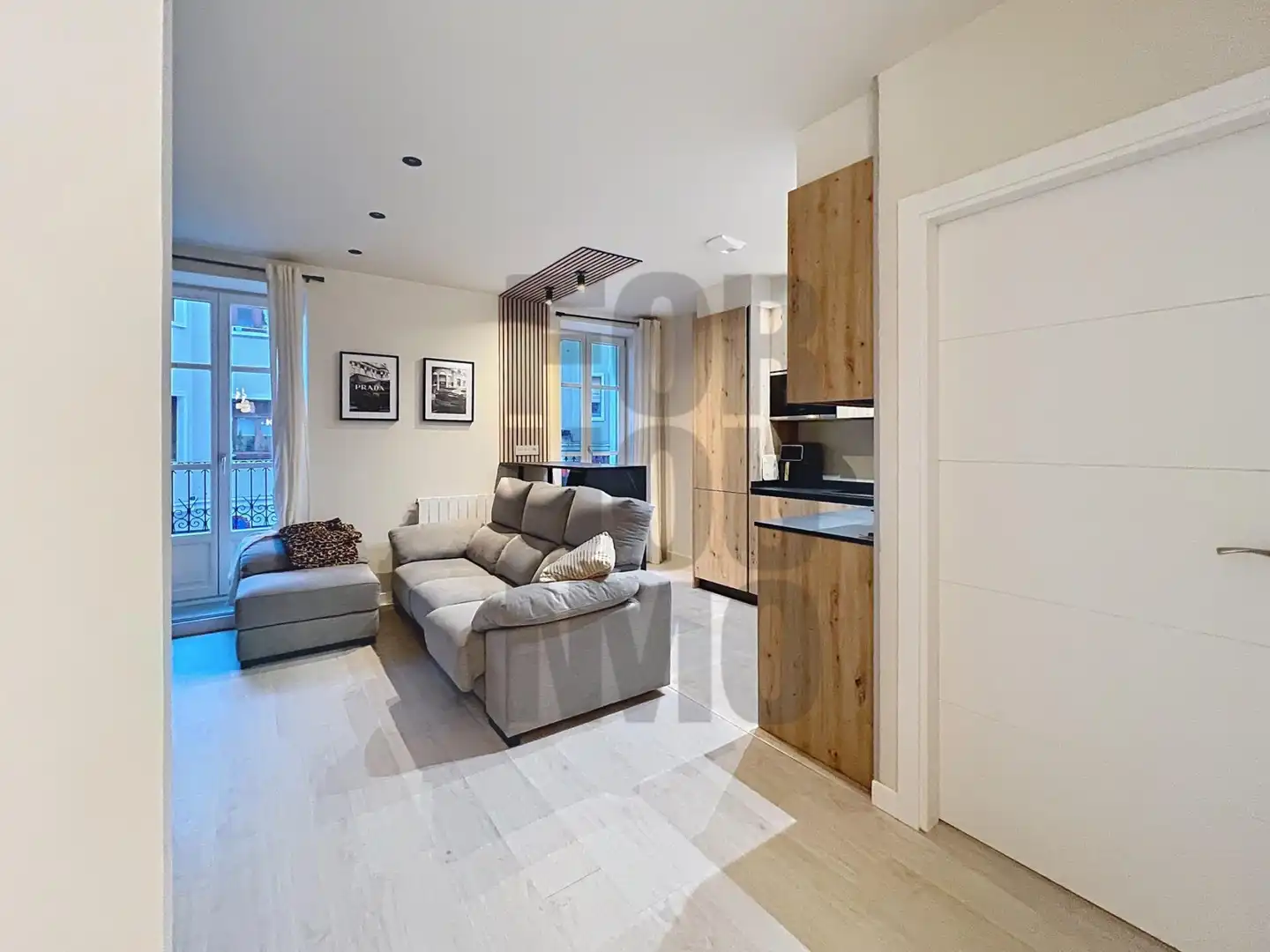 Living room of Apartments for sale in Irun   with Heating, Parquet flooring and Furnished