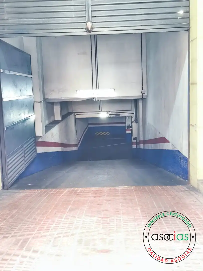 Parkplatz von Garage zum Verkauf in Gijón 