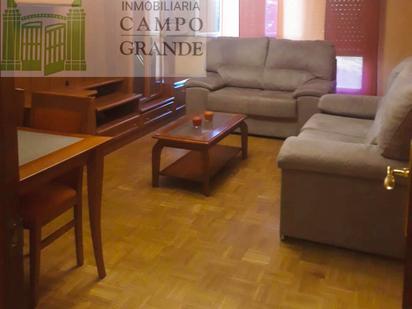 Sala d'estar de Pis en venda en Palencia Capital amb Calefacció, Parquet i Traster