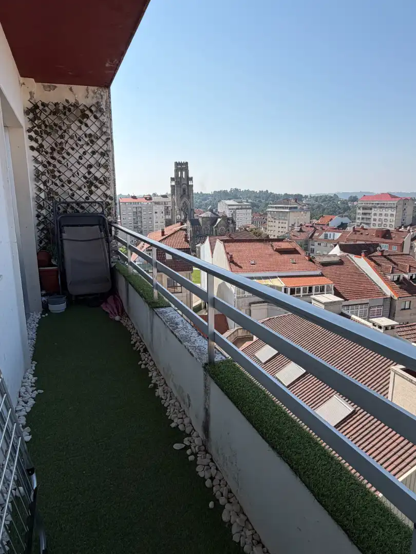 Terrassa de Pis en venda en O Carballiño   amb Calefacció, Moblat i Balcó