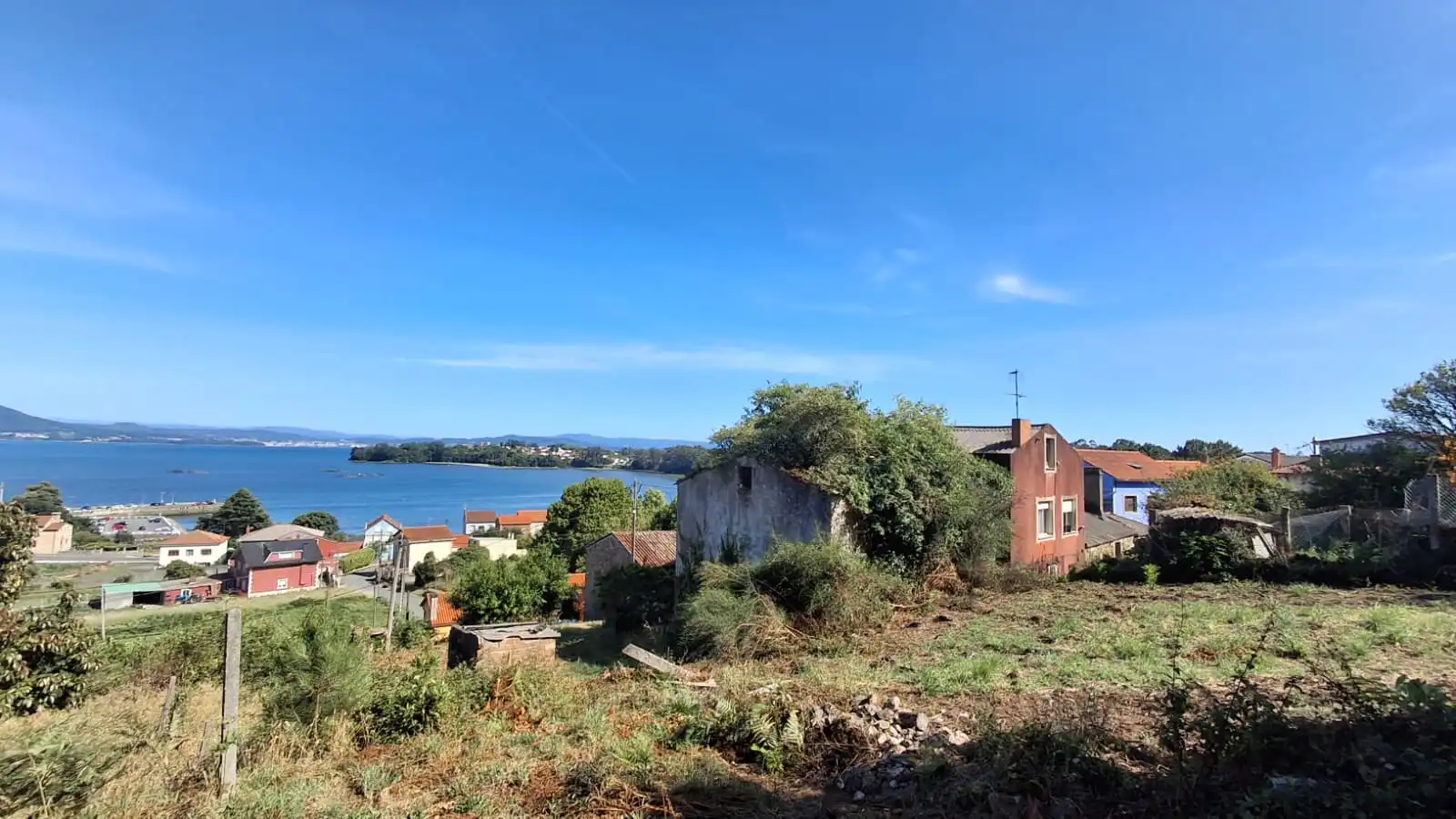 Residencial en venta en Boiro