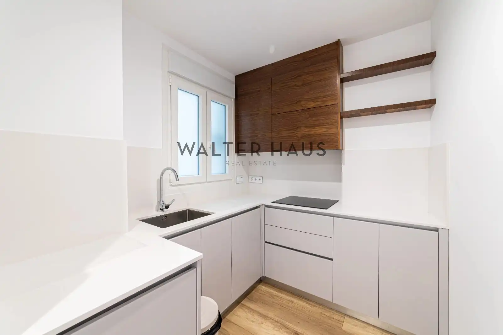 Kitchen of Flat for sale in Madrid  with Air Conditioner, Heating and Furnished