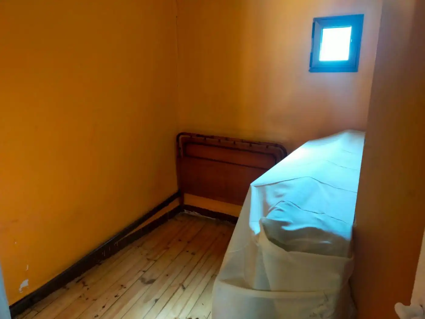 Habitación de Edificio en venta en Toreno
