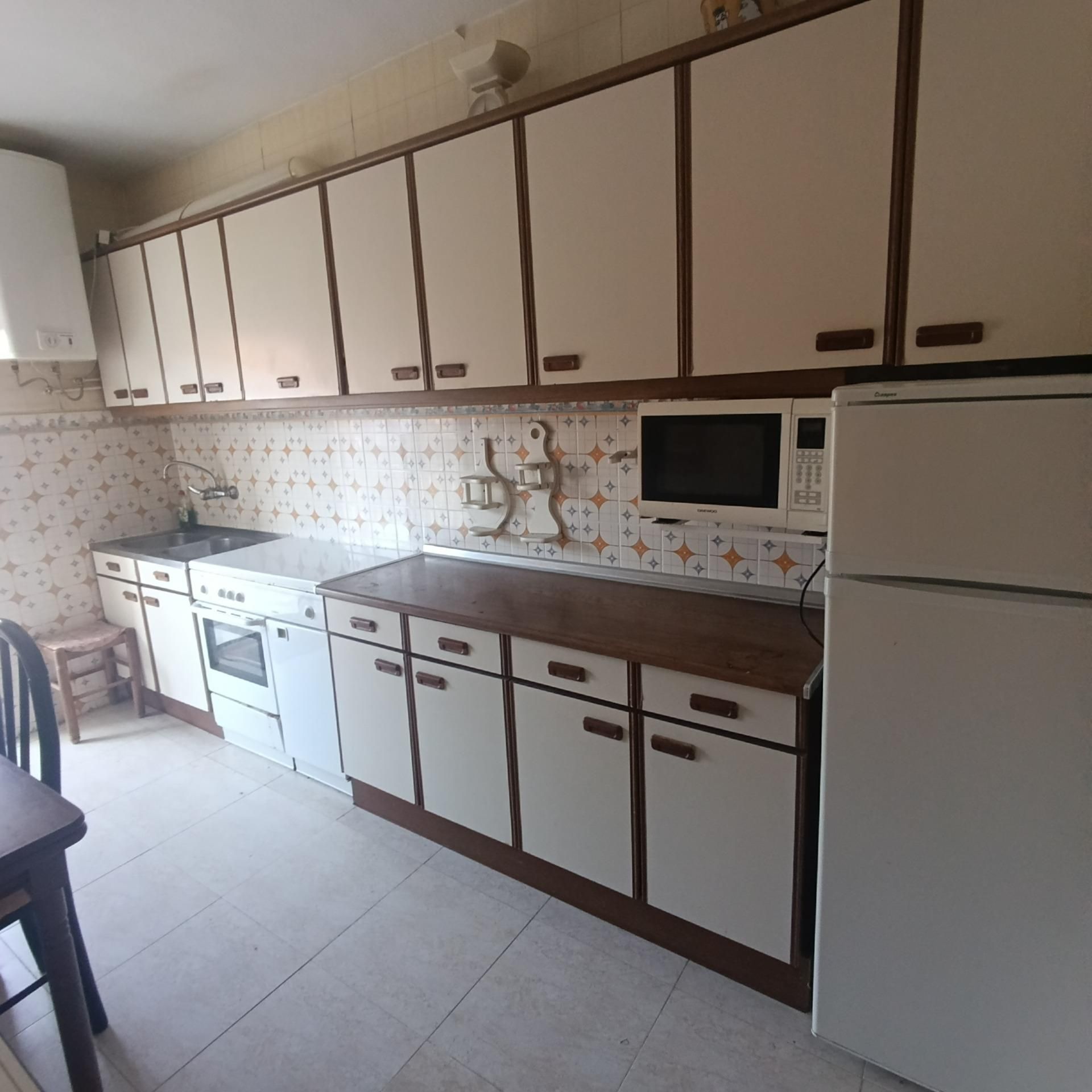 Kitchen of Flat for sale in Peñaranda de Bracamonte  with Heating, Terrace and Balcony