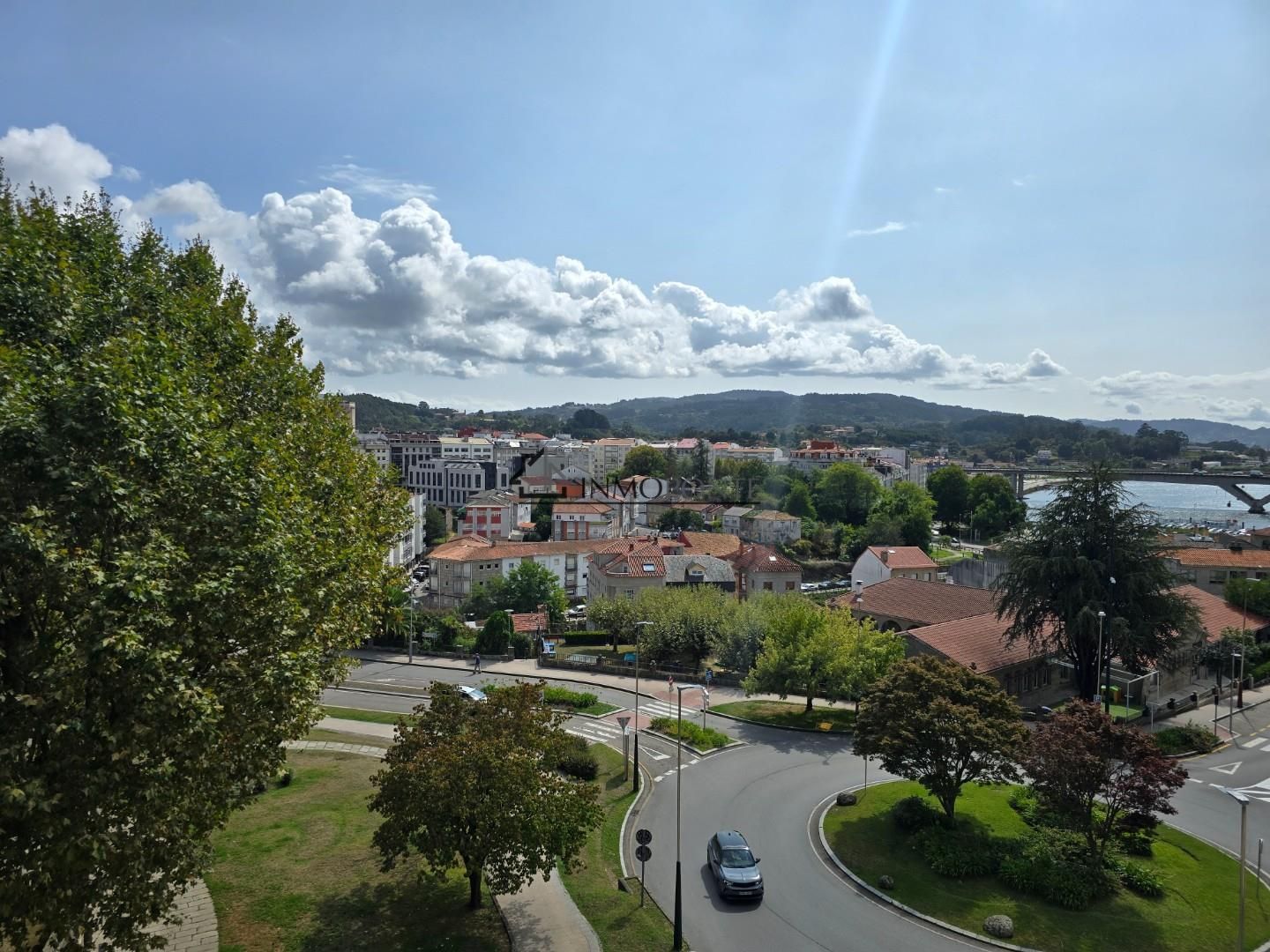 Vista exterior de Piso en venta en Pontevedra Capital 