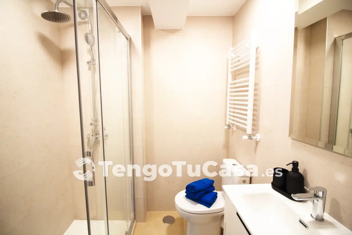 Baño de Piso en venta en Madrid con Aire acondicionado, Calefacción y Terraza