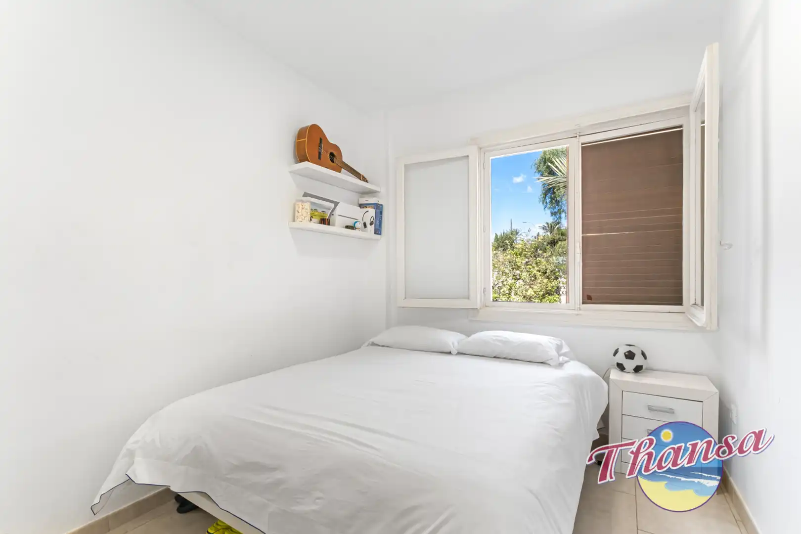 Habitación de Casa o chalet en venta en Alicante / Alacant con Aire acondicionado, Calefacción y Jardín privado