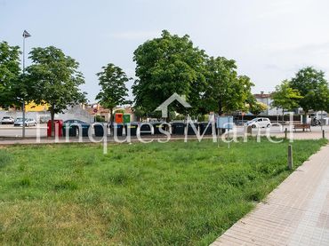 Terrenys i solars en venda a Passeig de Mossèn Lluís Constans
