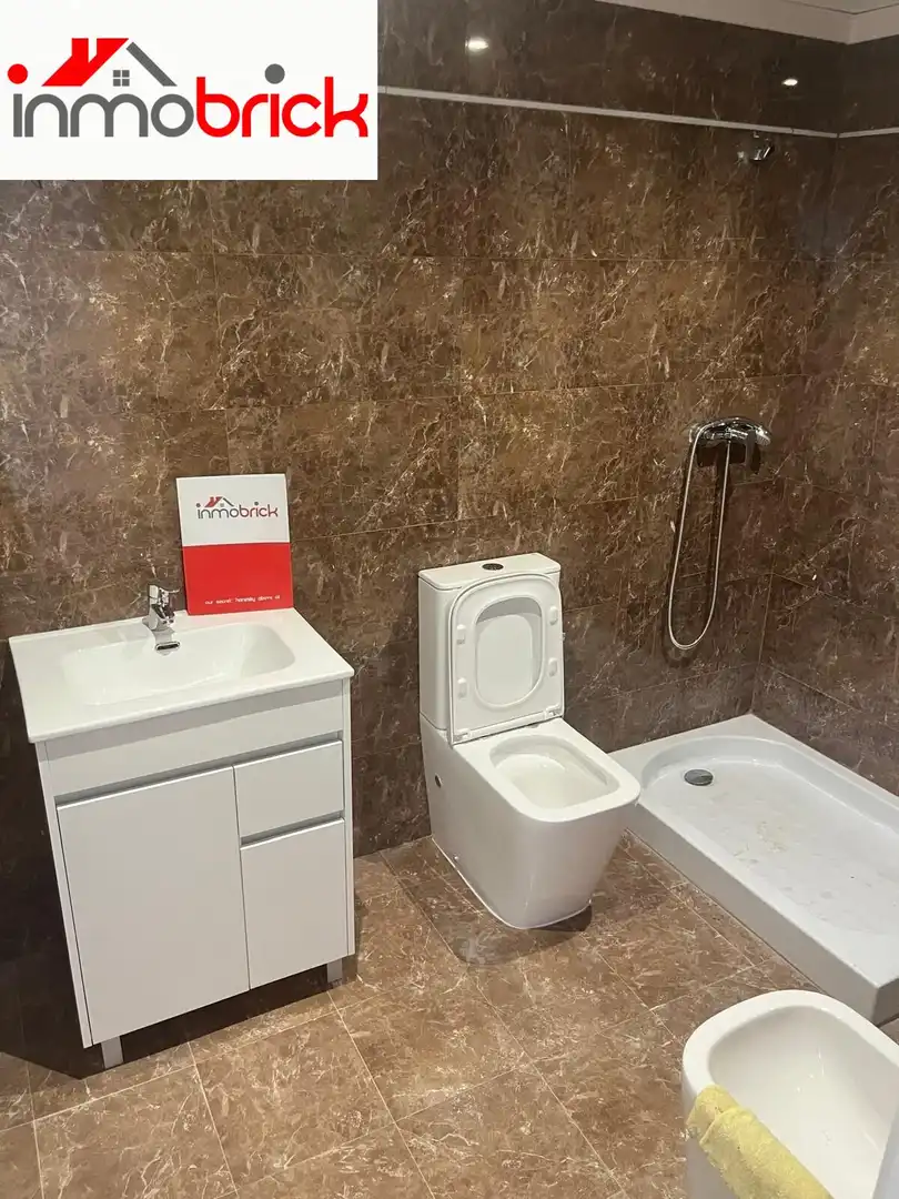 Bathroom of Flat for sale in Rute  with Air Conditioner and Storage room
