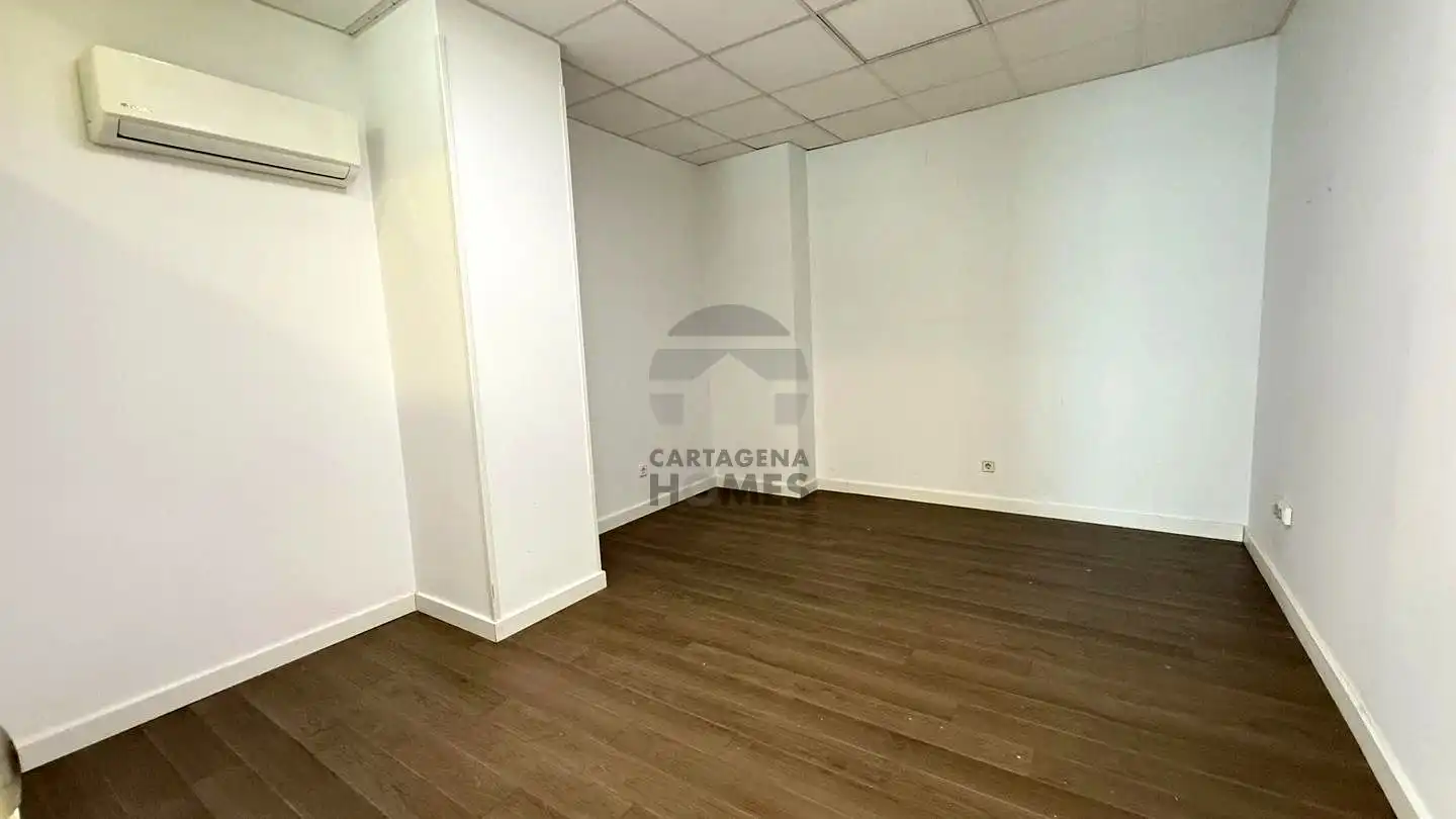 Local en venta en Cartagena con Aire acondicionado