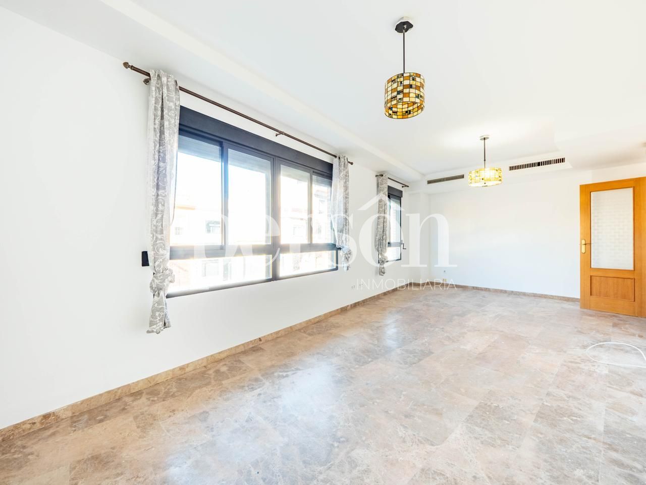 Pis en venda a Sueca ciudad