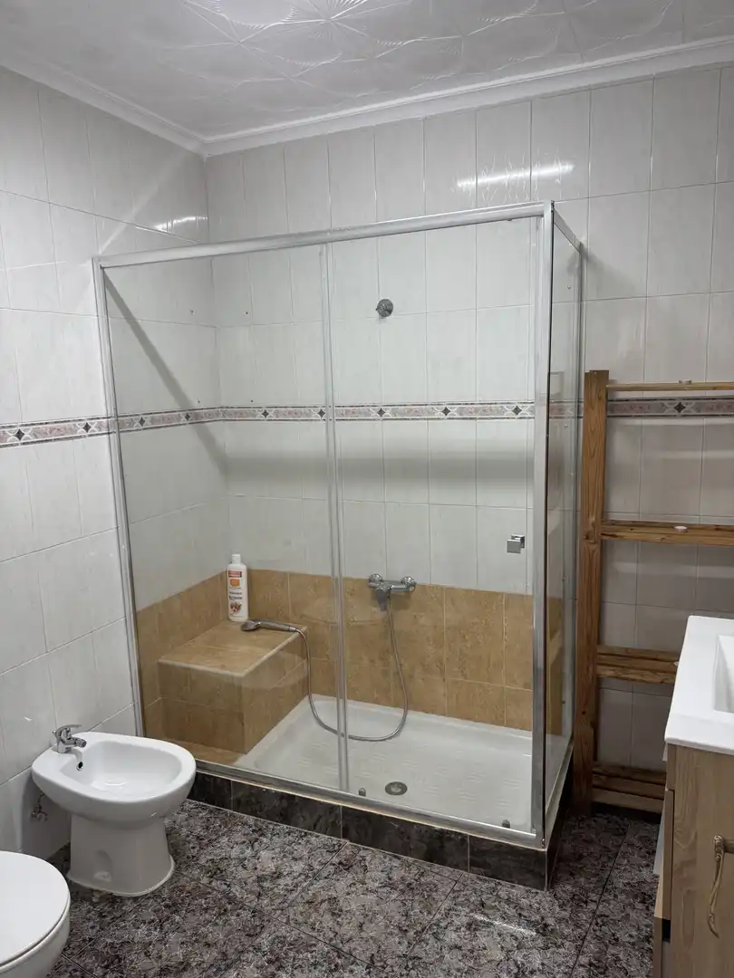 Baño de Dúplex de alquiler en Murcia con Aire acondicionado, Terraza y Amueblado