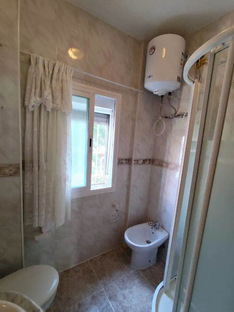 Bathroom of Flat for sale in Aranjuez  with Air Conditioner, Heating and Terrace