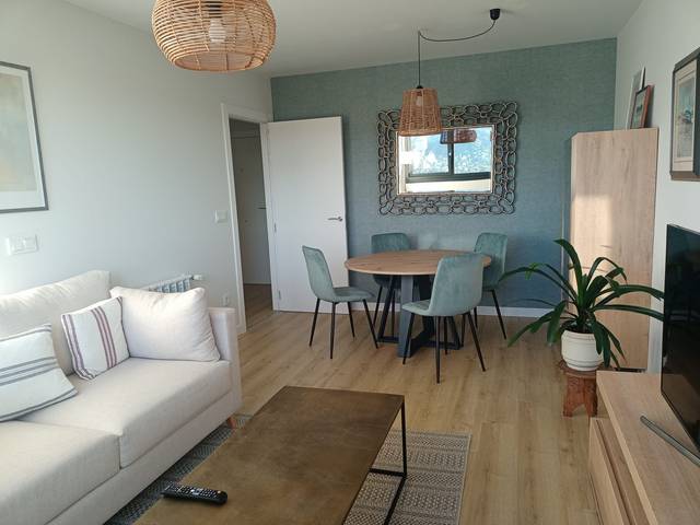 Piso en Alquiler en Rúa Poeta Pérez Parallé en Canido