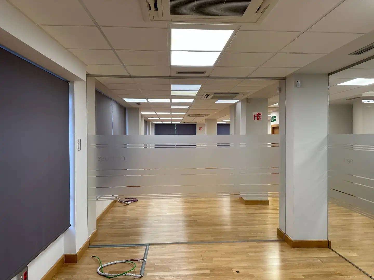 Office for rent in El Astillero  