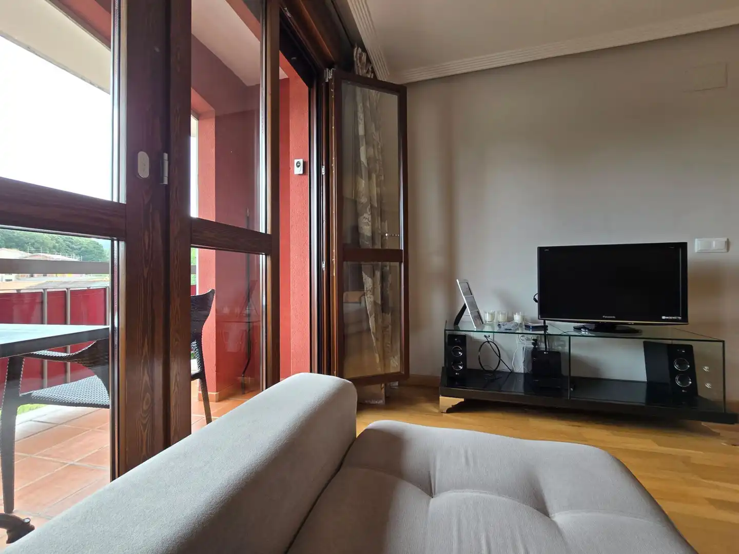 Sala de estar de Piso en venta en Llanes con Calefacción, Terraza y Trastero