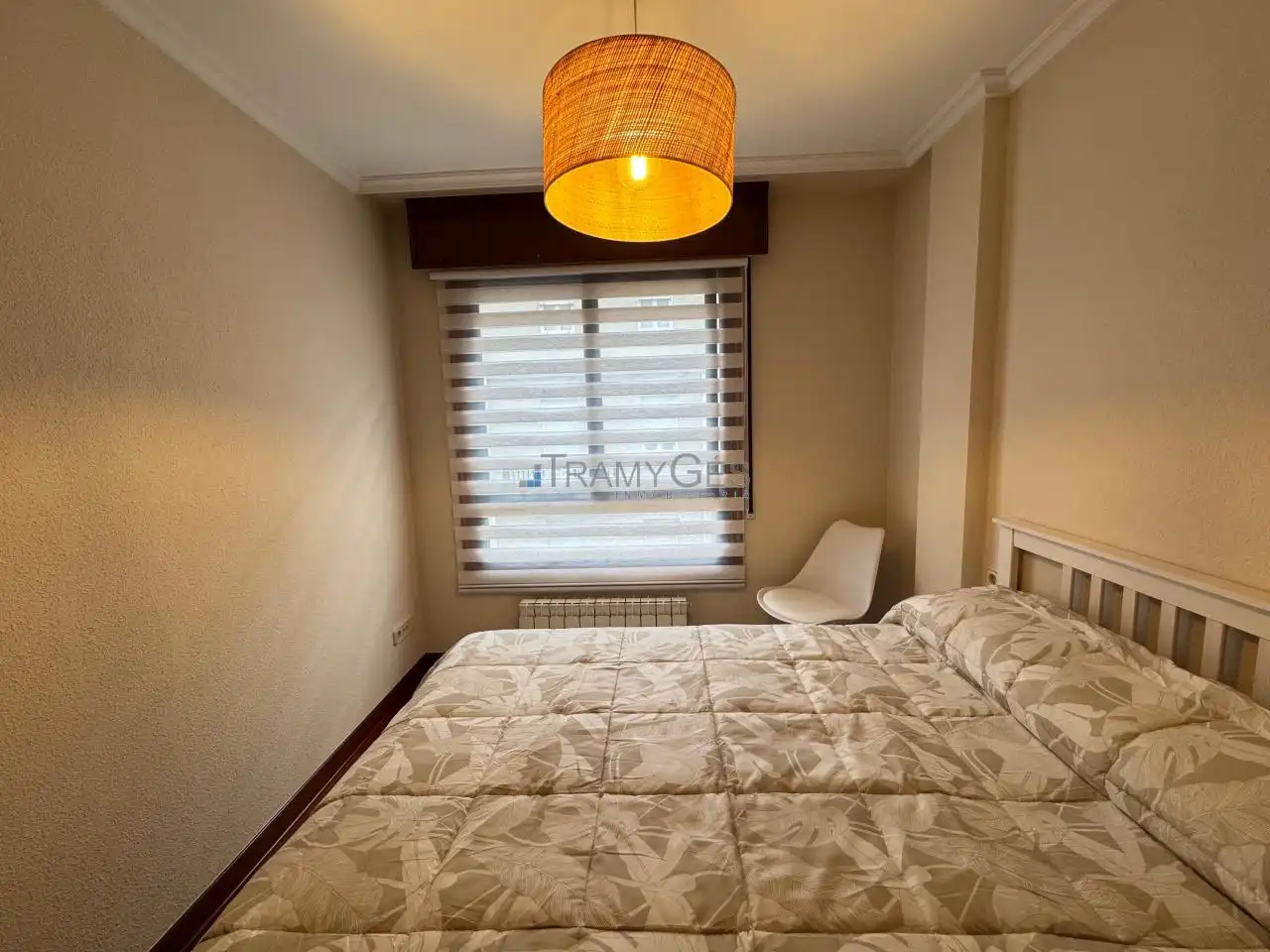 Bedroom of Apartments for rent in Vigo   with Heating, Parquet flooring and Furnished