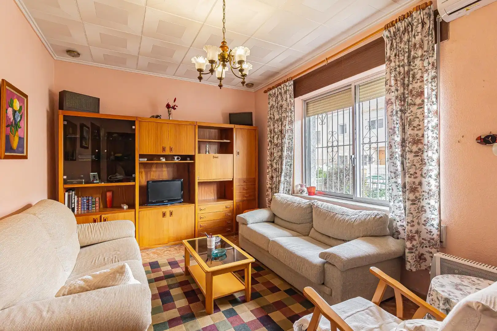 Wohnzimmer von Einfamilien-Reihenhaus zum Verkauf in Cartagena mit Privatgarten, Abstellraum und Balkon
