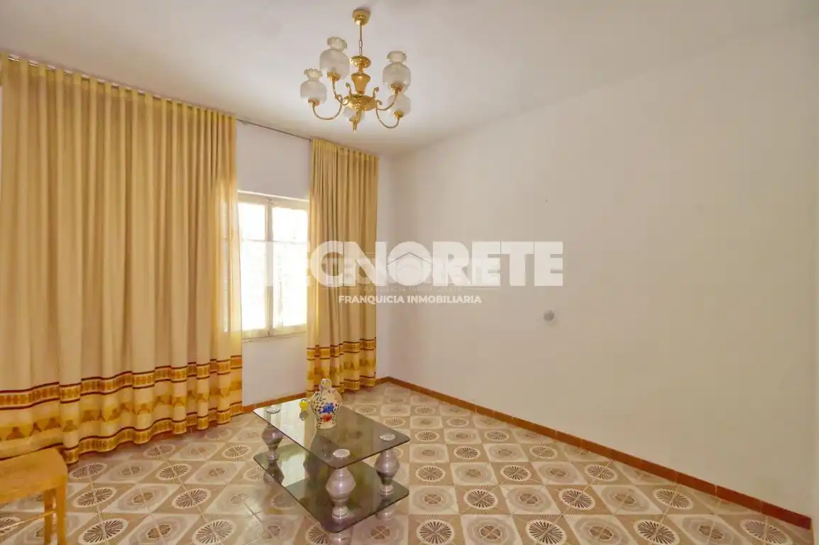 Habitación de Casa adosada en venta en Consuegra con Jardín privado