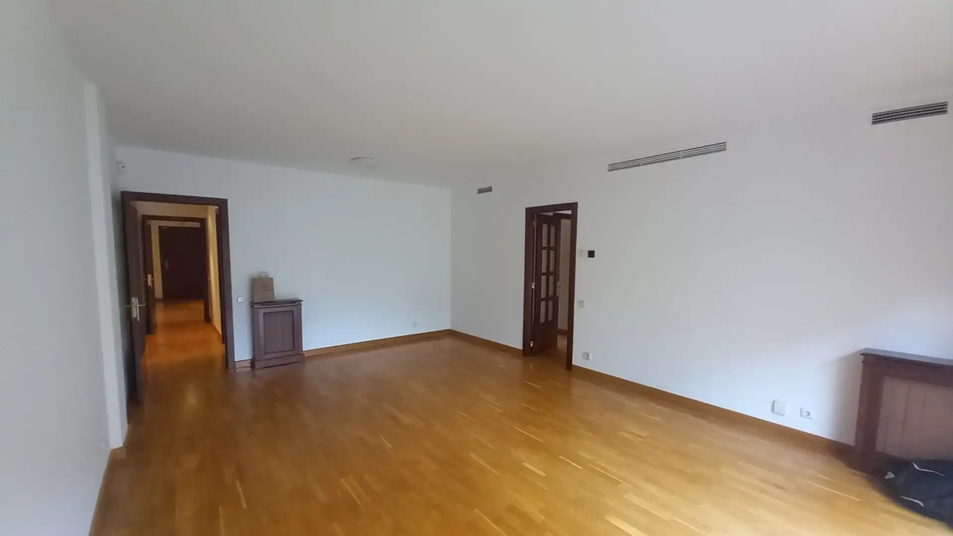 Sala de estar de Piso de alquiler en  Barcelona Capital con Aire acondicionado, Calefacción y Parquet