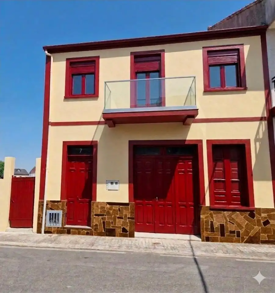 Exterior view of Houses for sale in Monforte de Lemos  with Heating and Balcony