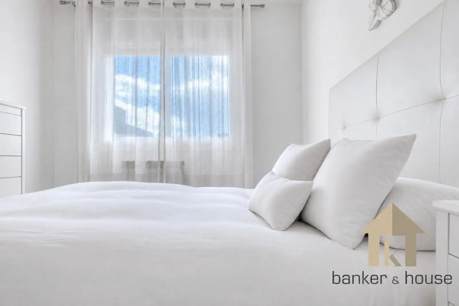 Bedroom of Detached homes for sale in Cerdanyola del Vallès  with Air Conditioner, Heating and Terrace