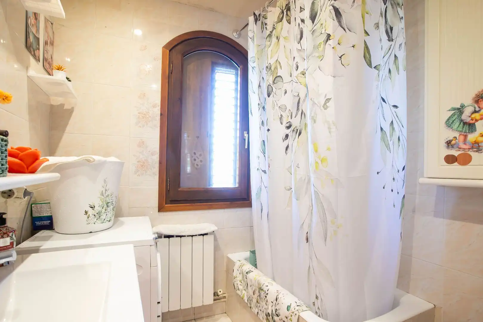 Bathroom of Houses for sale in Legarda  with Air Conditioner, Heating and Private garden