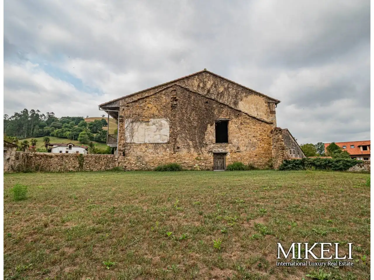 Vista exterior de Finca rústica en venta en Saro con Jardín privado y Parquet