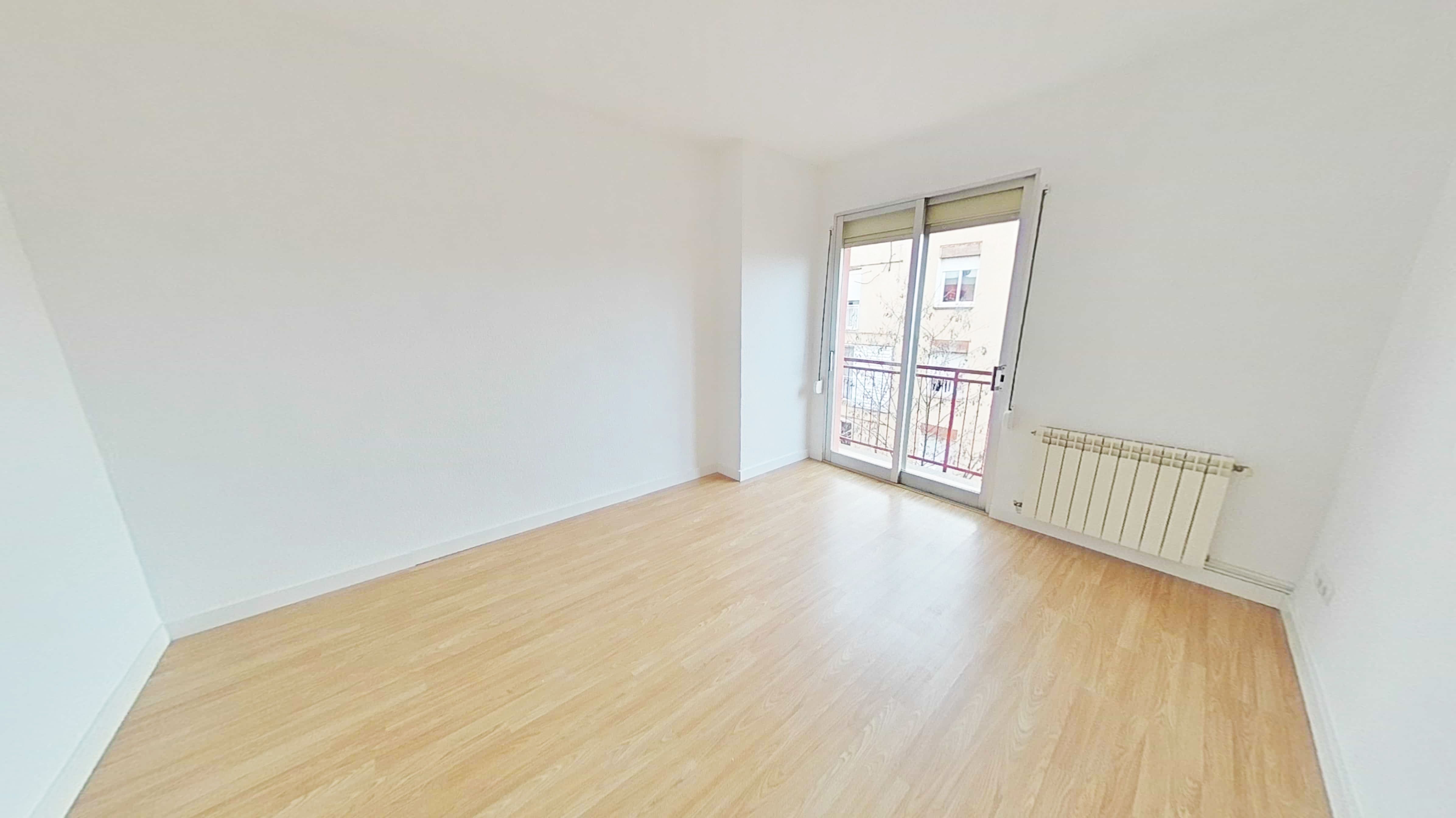Bedroom of Flat for sale in Sabadell  with Heating, Terrace and Oven