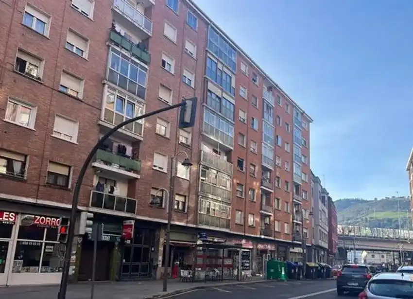 Vista exterior de Piso en venta en Bilbao 