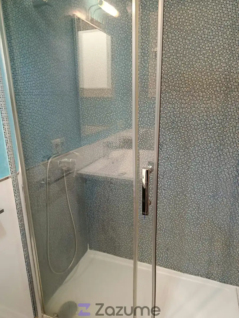 Badezimmer von Wohnungen zur Miete in Sevilla mit Klimaanlage, Heizung und Möbliert