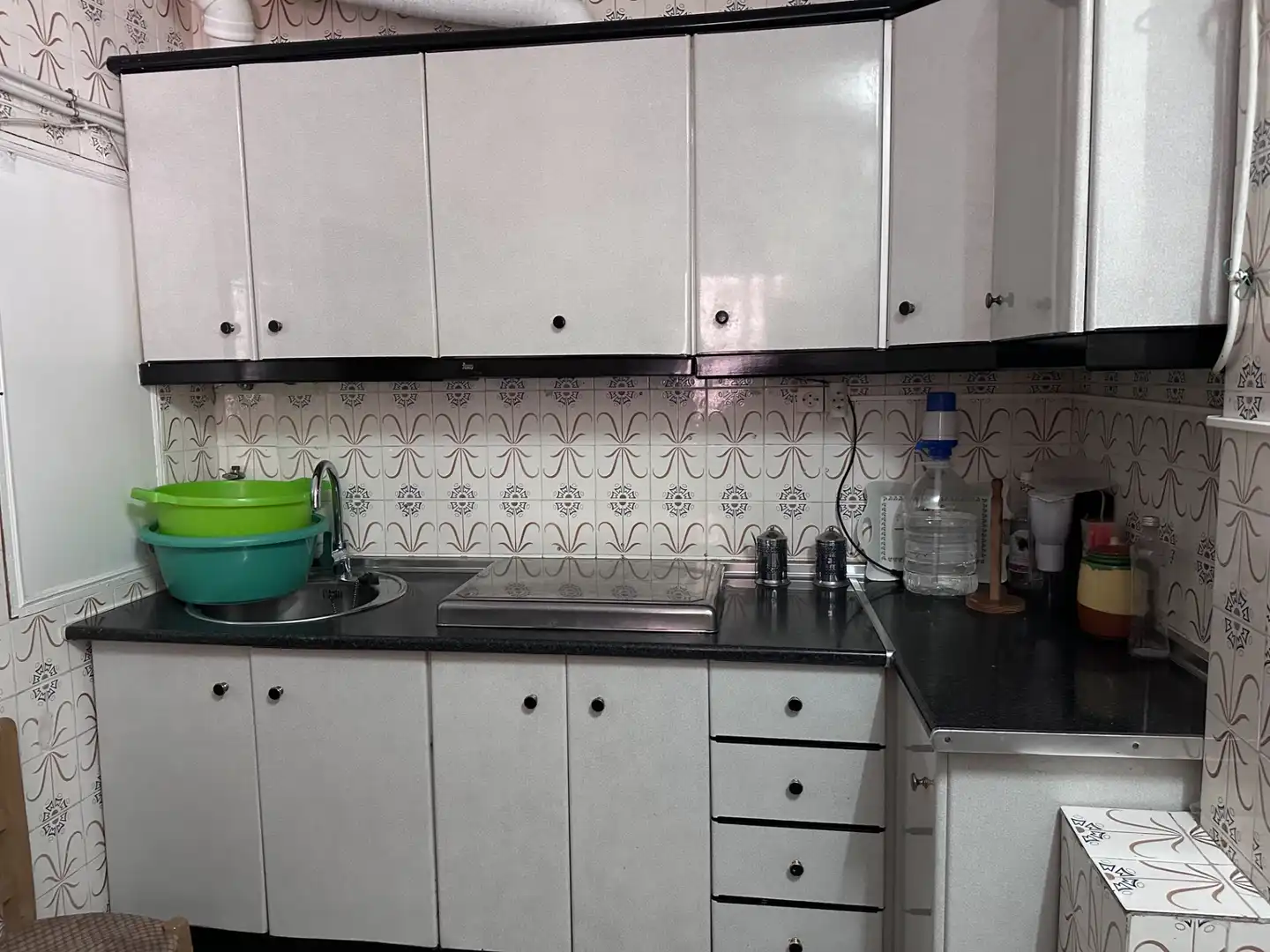 Küche von Wohnung zum Verkauf in Jaén mit Klimaanlage, Abstellraum und Möbliert