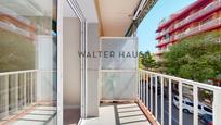 Balcony of Flat for sale in  Barcelona Capital  with Air Conditioner, Heating and Oven