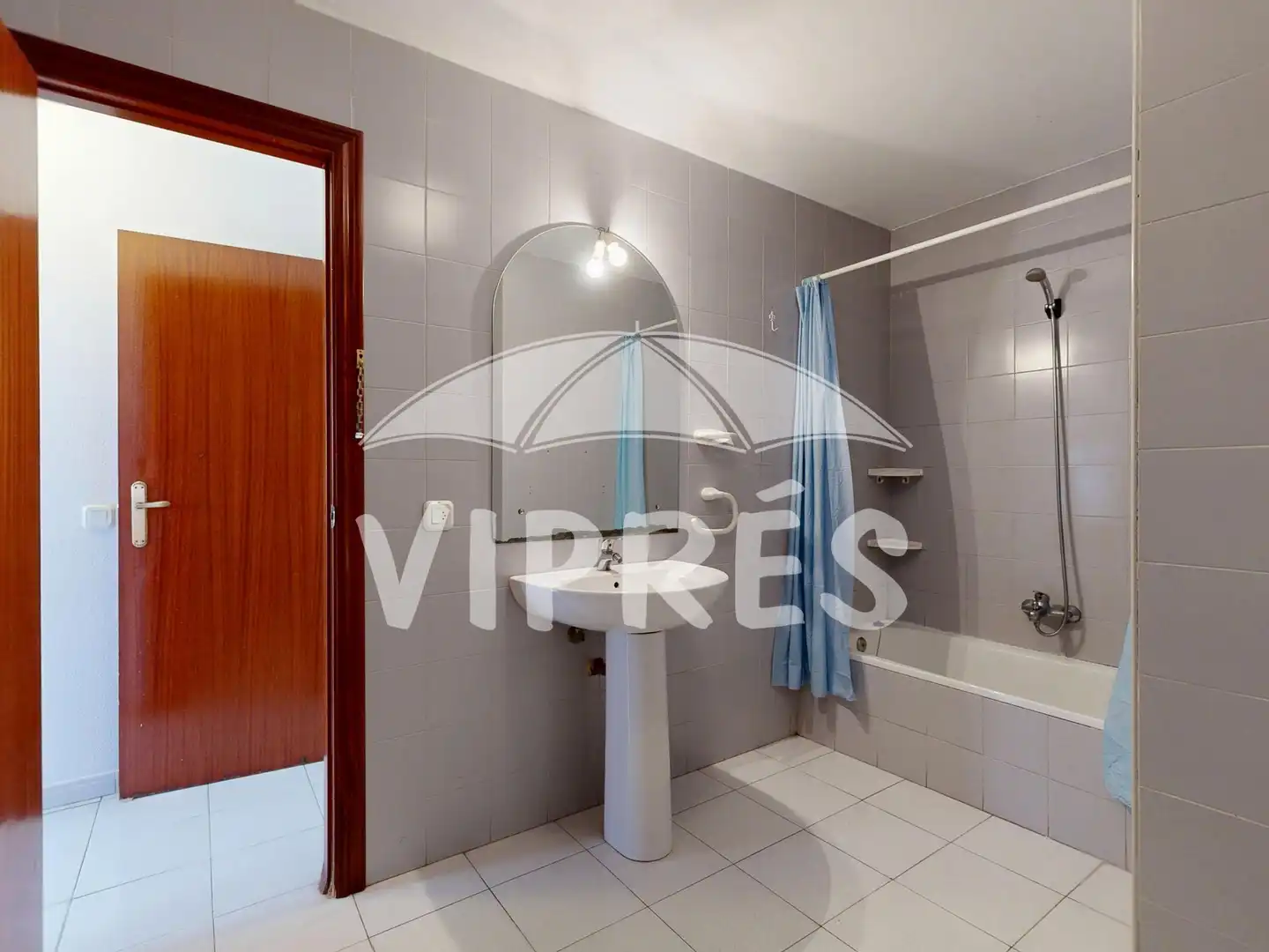 Baño de Piso en venta en Cáceres