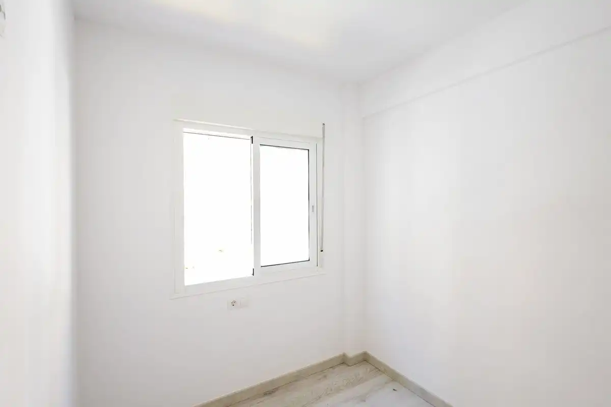 Habitación de Piso en venta en Málaga con Calefacción, Terraza y Balcón