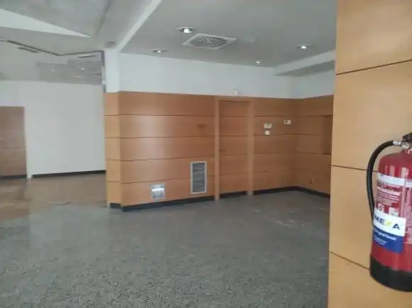 Local comercial en venta en Calle de Rafael Alberti 11, imagen 3